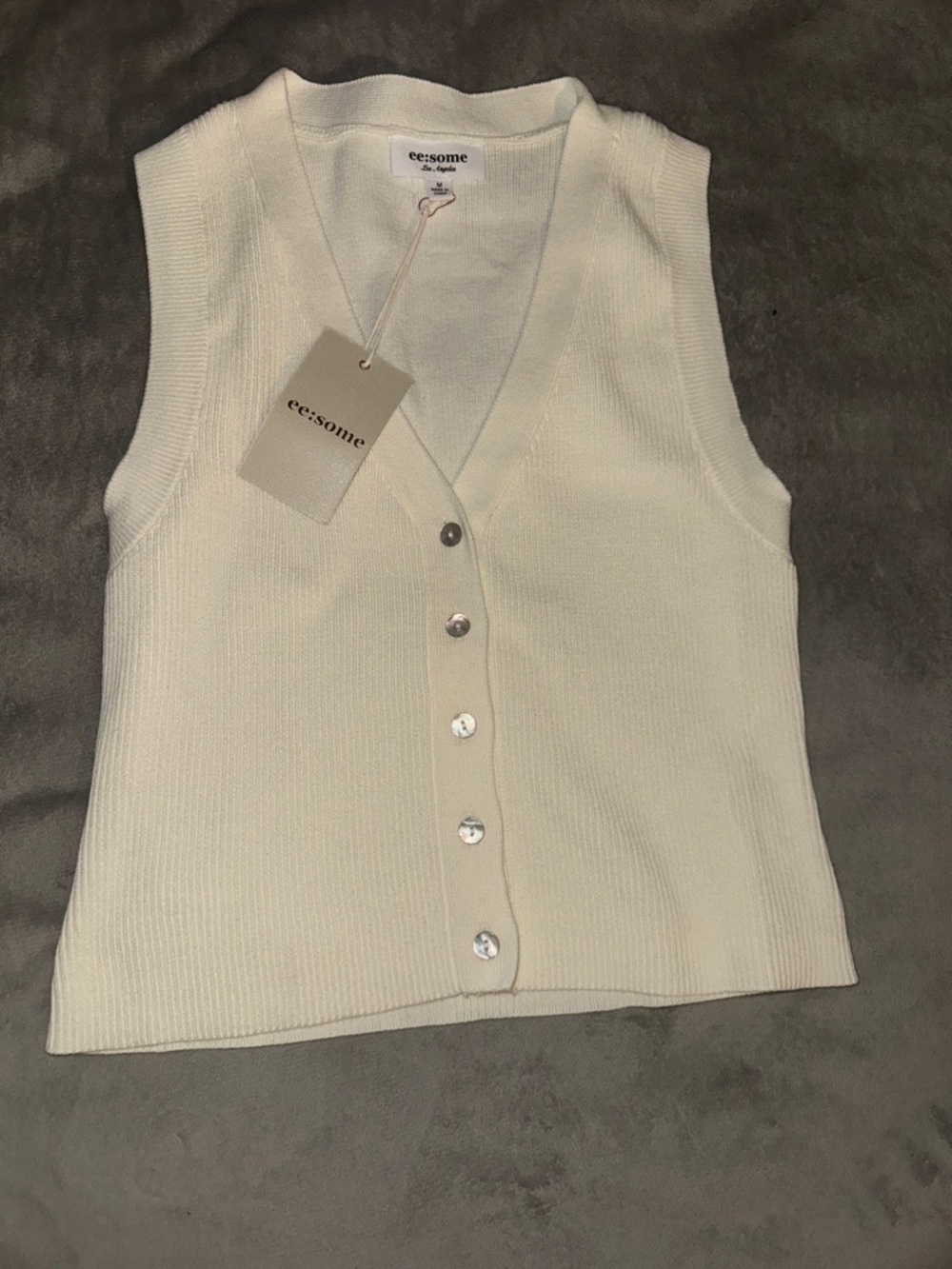 eesome Ivory Ribbed Button-Front Knit Tank